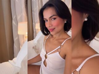 camwhore masturbating with dildo PerlaMoonroe