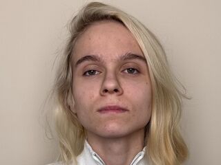 hot webcam slut PoulaShade