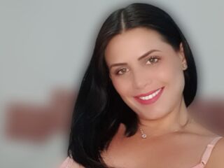 camslut fingering wet pussy PriCamargo