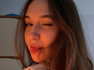 masturbating webcam girl RiannaBrown