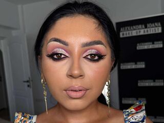 naughty camgirl masturbating RominaGaby