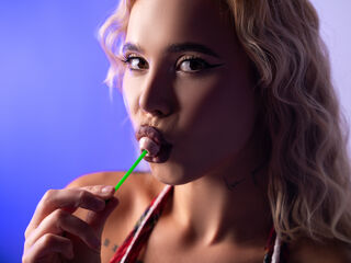 live strip tease show SandraDymond