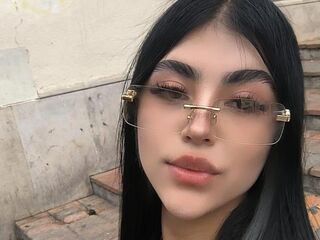 cam girl masturbating with dildo SaraHearth
