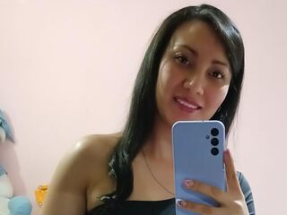 hot webcamslut SaraSwy