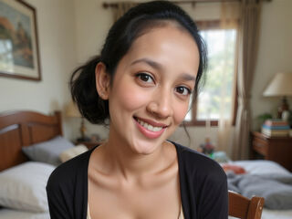 topless cam girl SarahGreen