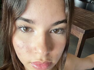 shower livecam SariLane
