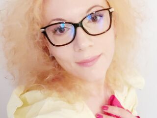 shaved pussy cam ScarlettJourney