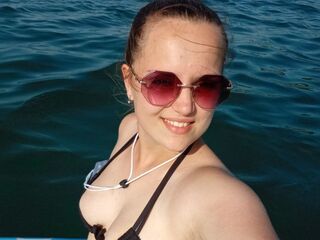 camgirl fingering pussy SetsukoColasurdo