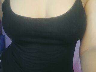 naughty cam girl fingering shaved pussy SonaliMishra