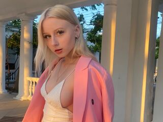 camgirl showing tits TheaHeming