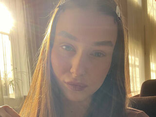 shaved pussy web cam TristaCarmody