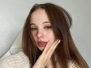 webcam babe chatroom VeronaHewlett