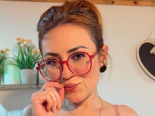 fingering camgirl VictoriaFalon